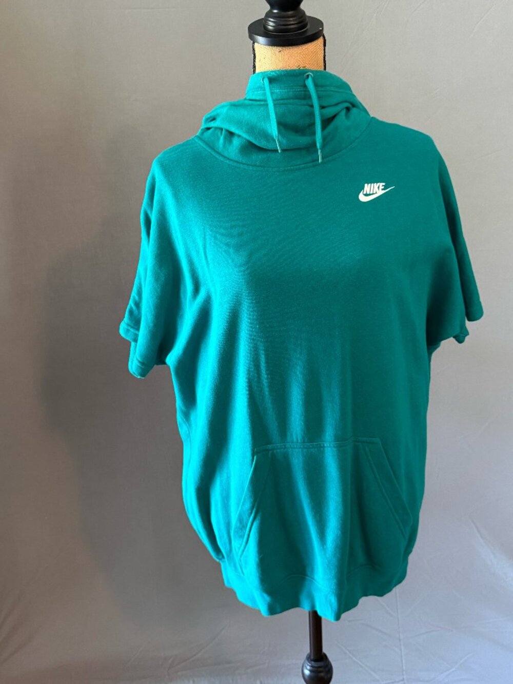 Nike women's short sleeved hoodie